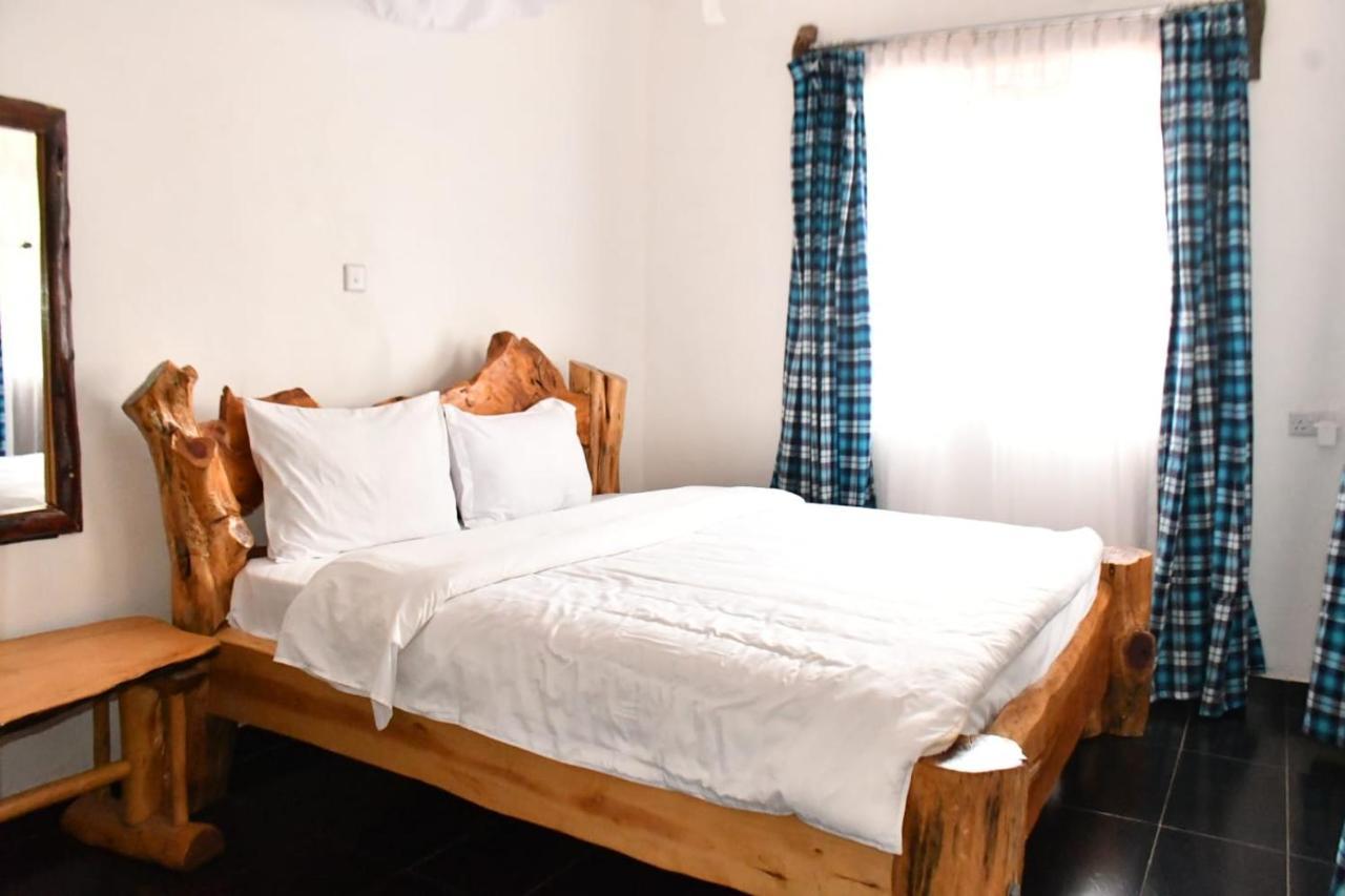 Merinja Guest House Найваша Екстер'єр фото