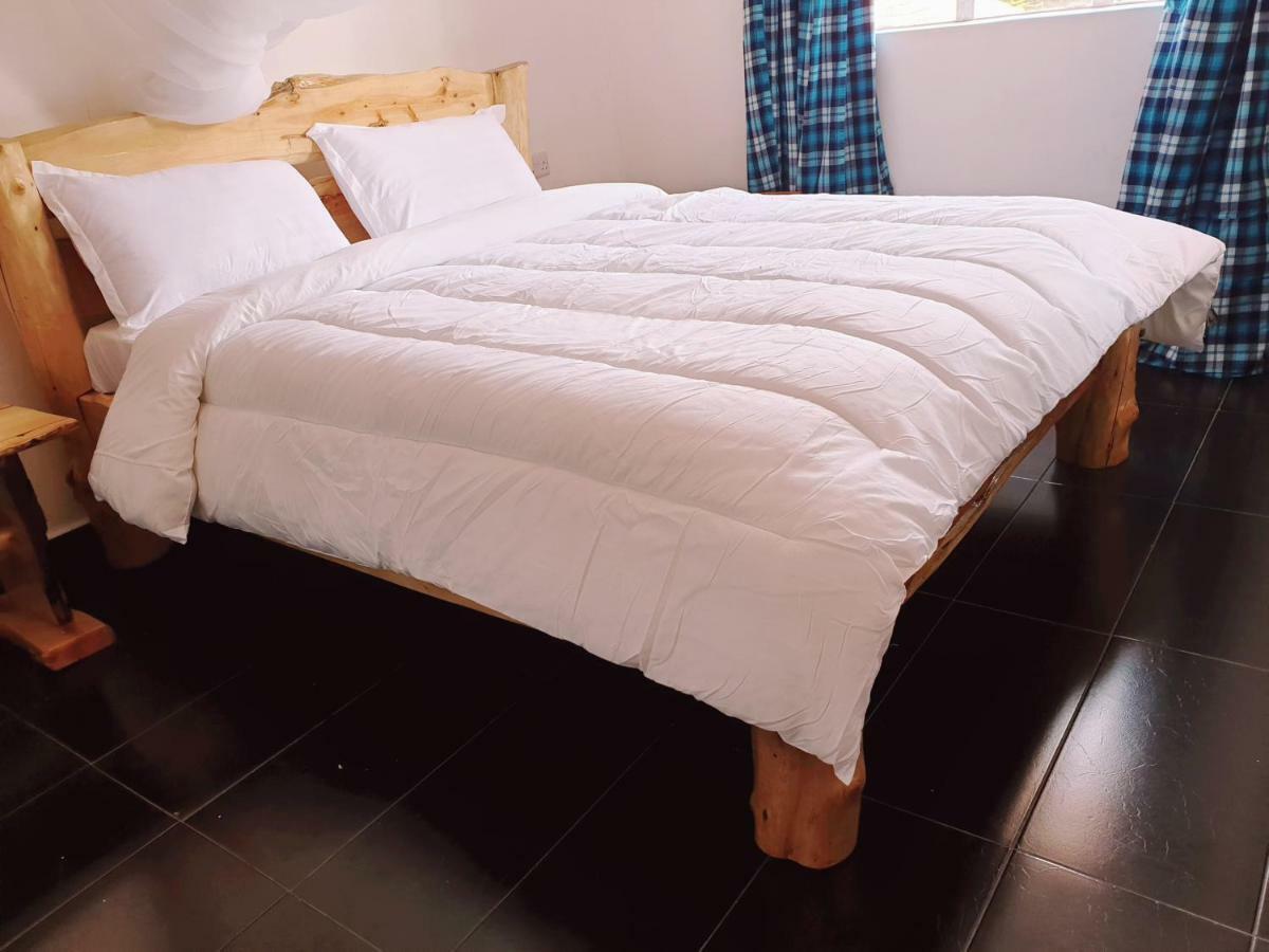 Merinja Guest House Найваша Екстер'єр фото